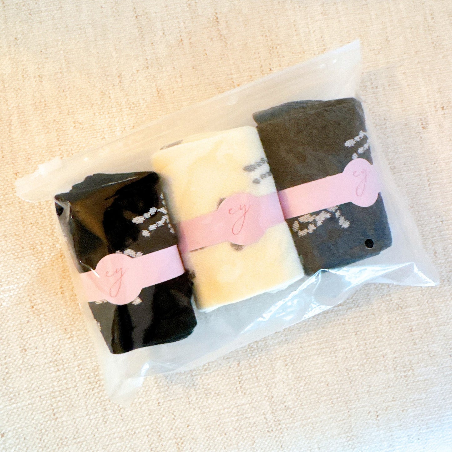Unique Mix of Bows Socks Set of 3
