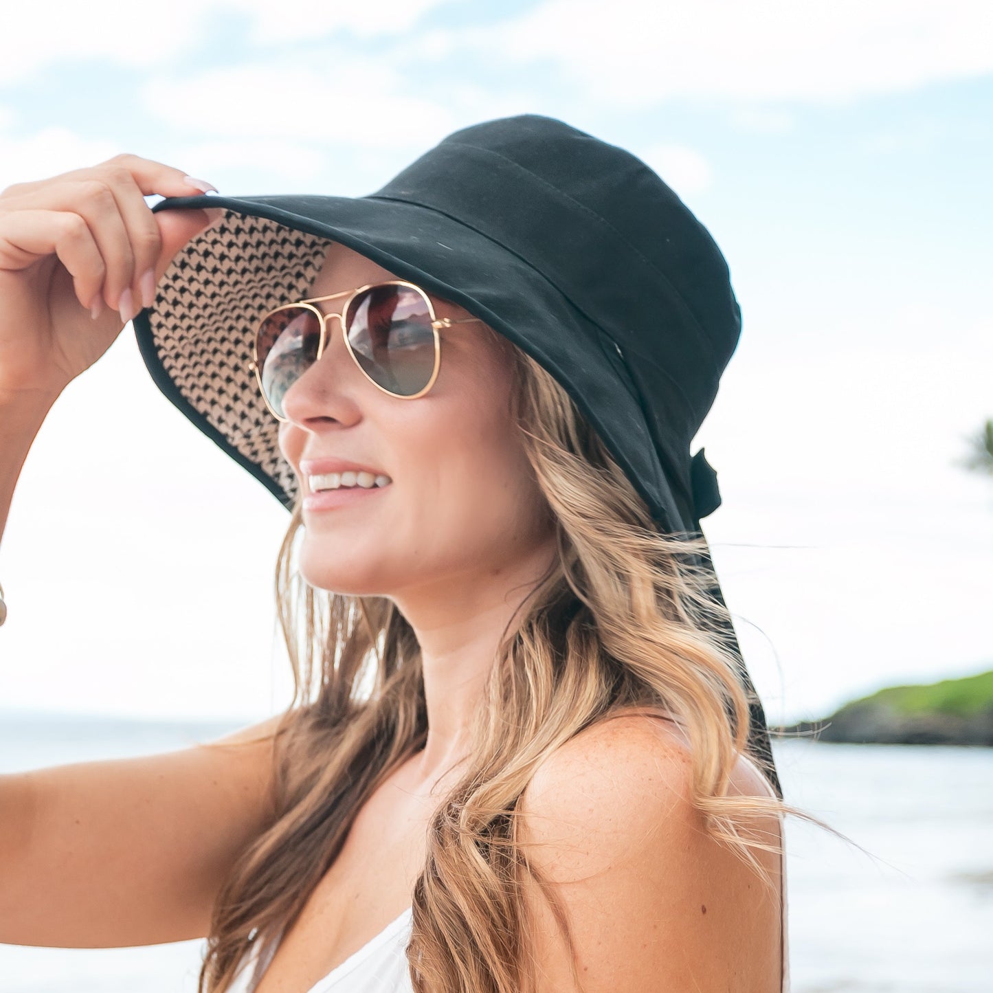 Bow Accent Reversible Cargo Hat