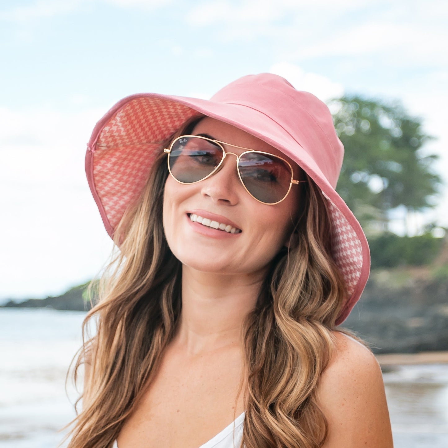 Bow Accent Reversible Cargo Hat
