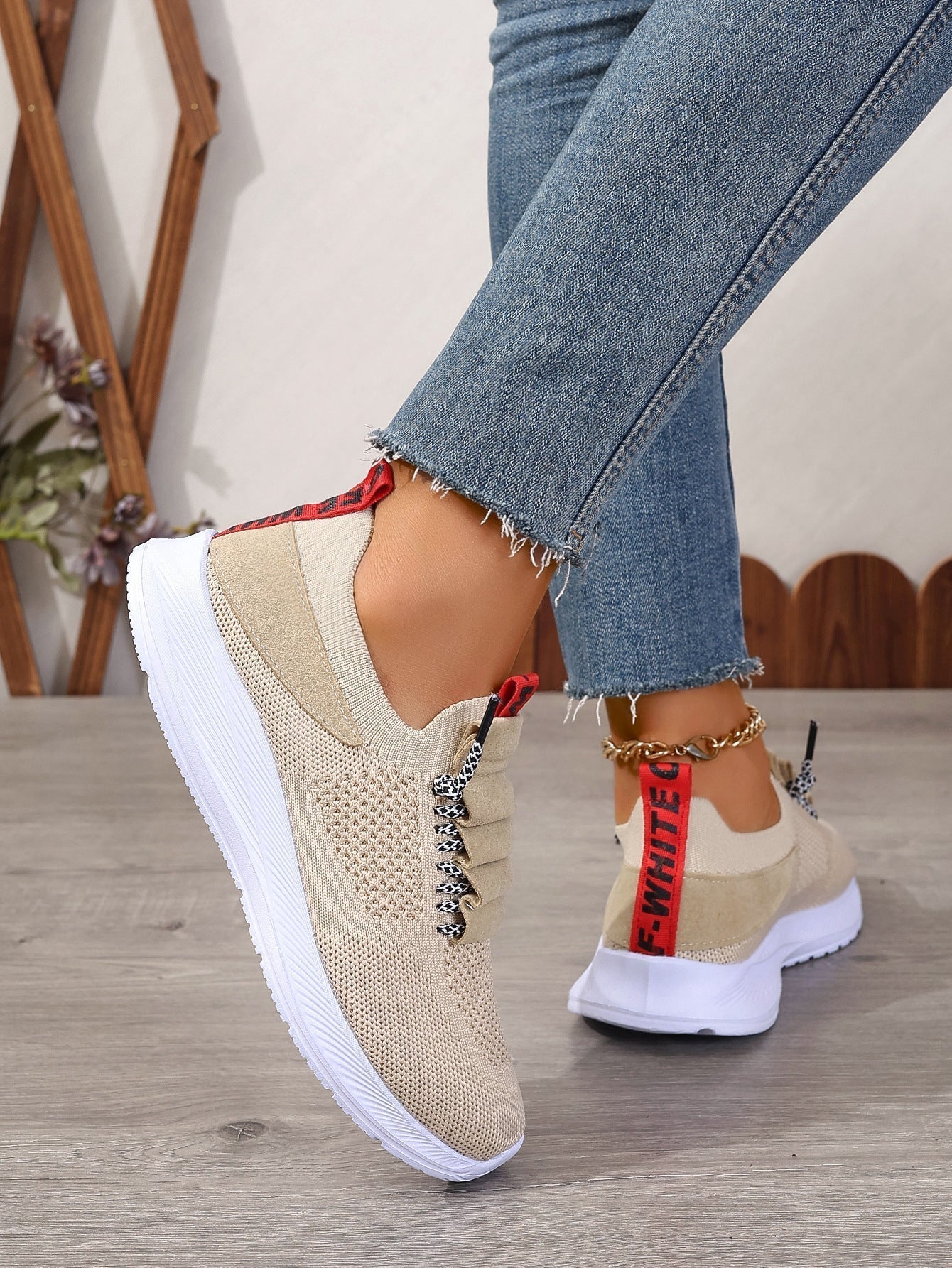 Non-Slip Round Toe Casual Sneakers